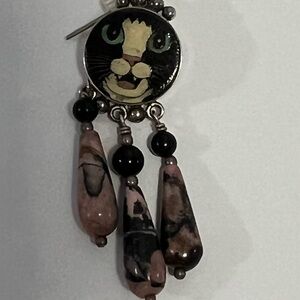 Source Unknown Black and Pink Cat Earrings